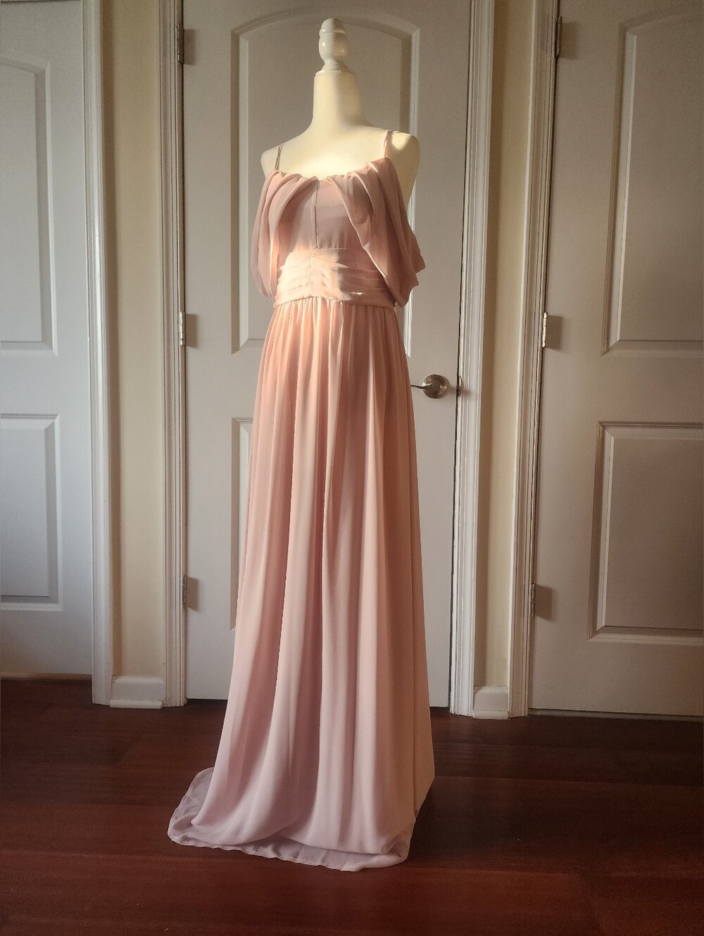 Romantic Dusty Pink Spaghetti-Strap Maxi Dress